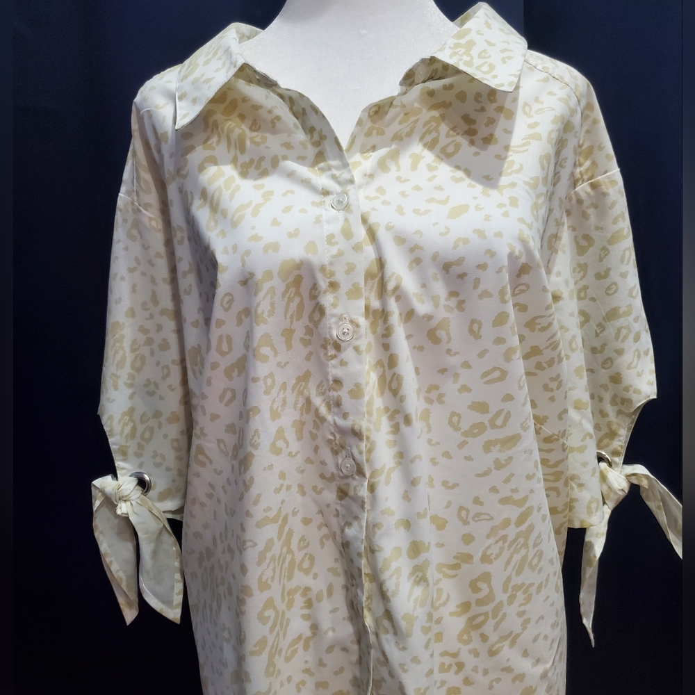 NWOT Roaman's Leopard Print S/S Shirt
